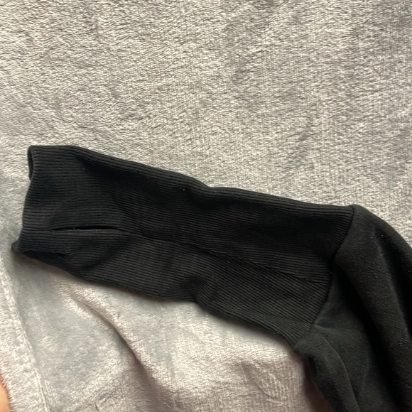 Sweater - Picture 5 of 5